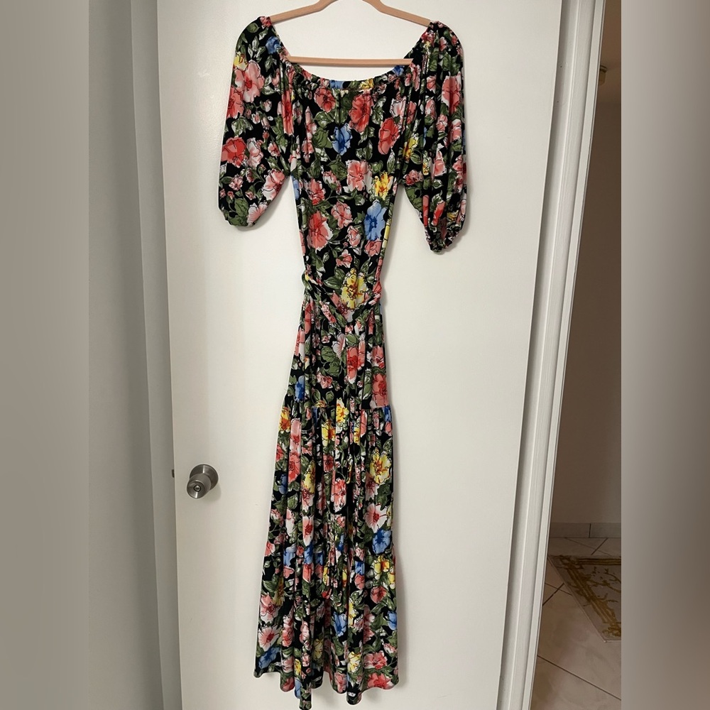 Floral Maxi Dress with Puff Sleeves